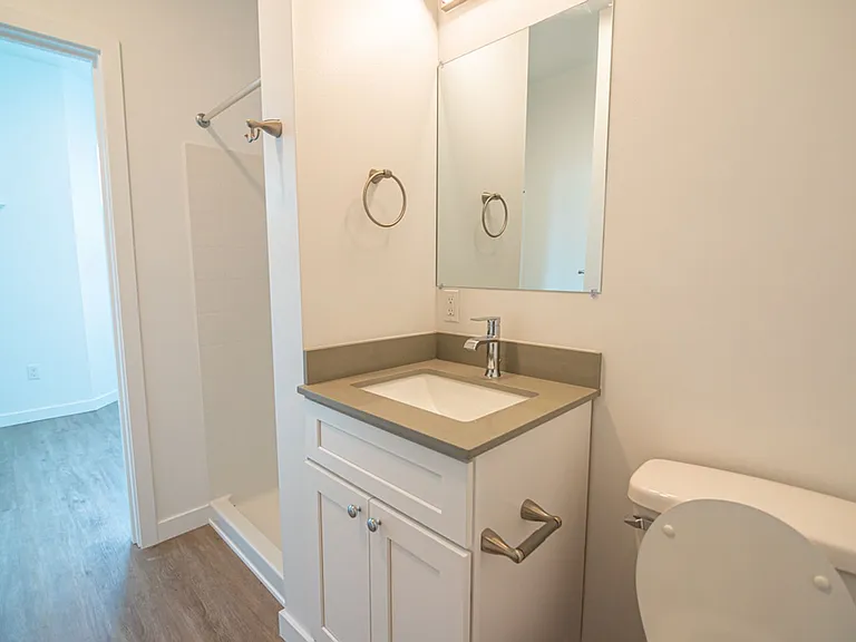 Union Apartments — Photo 15