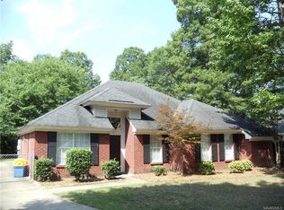 7162 White Oak Ln, Montgomery, AL 36117