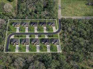 1 20th St, Hempstead, TX 77445