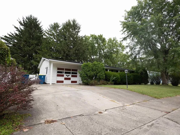 27 Hi Lo Dr, Bluffton, IN 46714