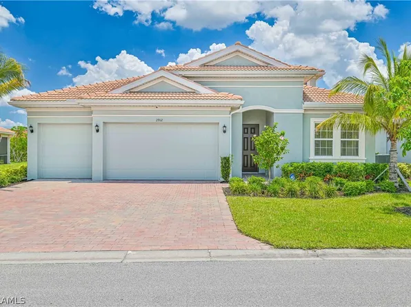 2912 Royal Gardens Ave, Fort Myers, FL 33916