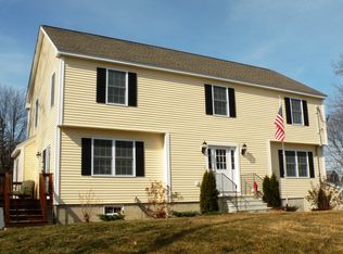 11 Laurel Rd, Littleton, MA 01460