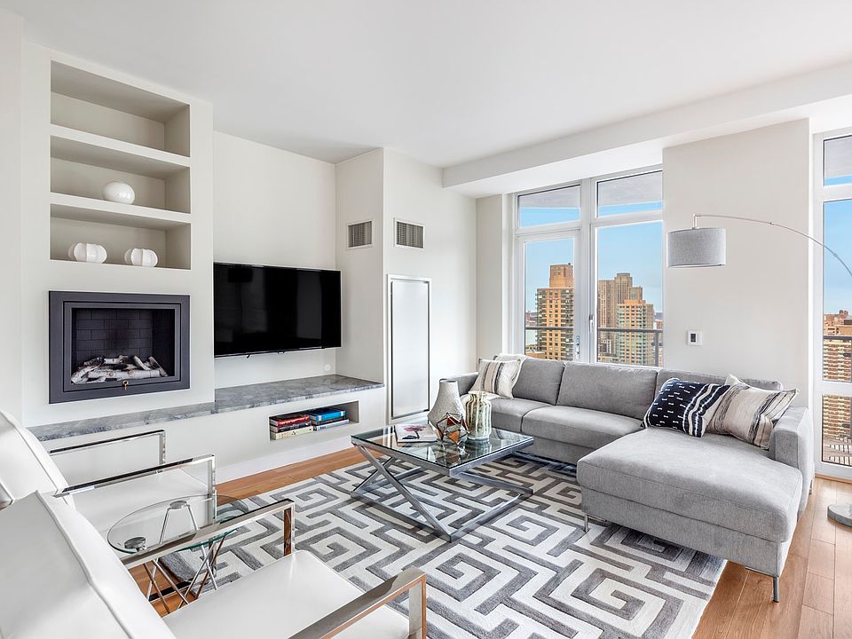 1st image of 555 W 59th St APT 32D