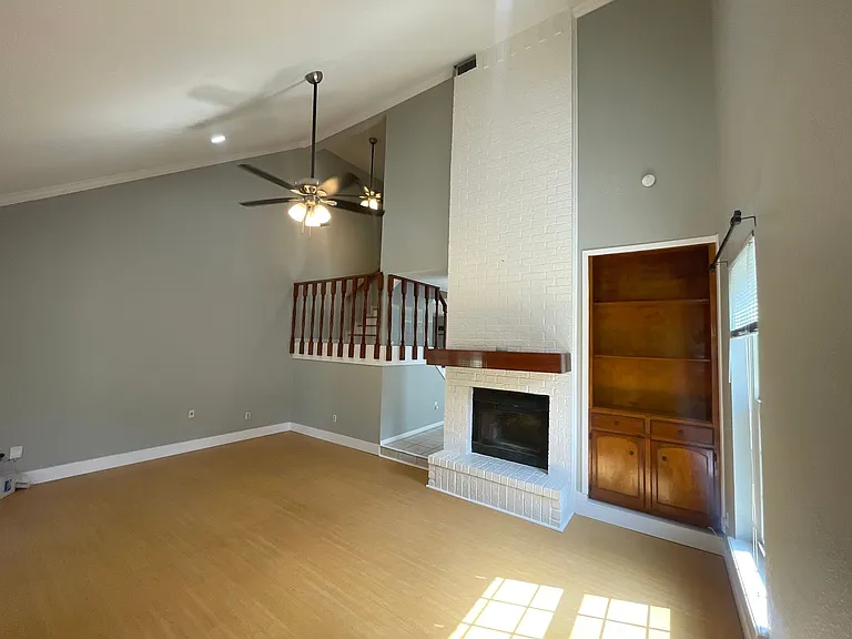 4625 Vail St — Photo 11