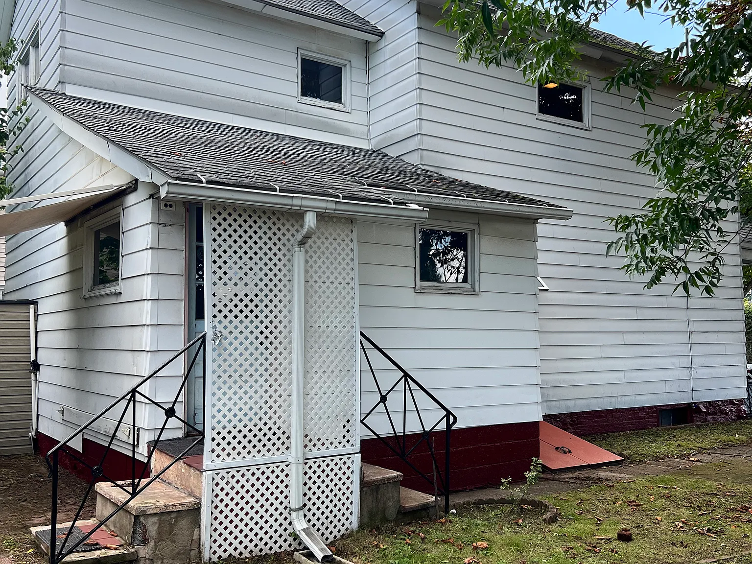 3 bed, 1259 sqft, $1,500 — Photo 2