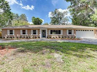 706 S Oakwood Ave, Brandon, FL 33511