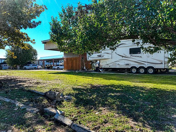 4th image of LOT 23 Pelican Isle Dr