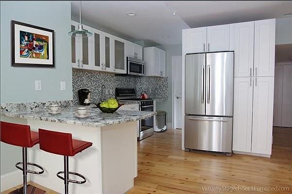 1st image of 37 Charter St #1