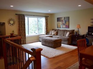 18 Keeler Pl, Ridgefield, CT 06877