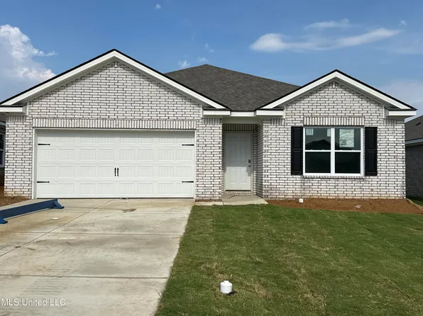 24 Thorn Tree St, Byhalia, MS 38611