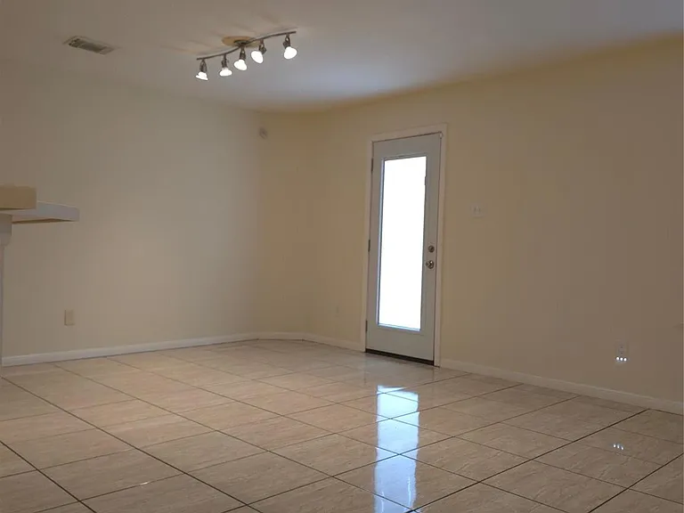 11114 Opatrny Meadows Ln — Photo 10