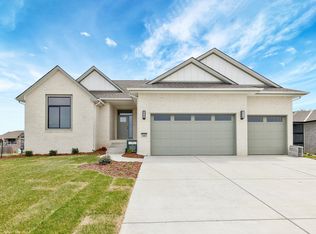 2602 N Emerald Ct, Andover, KS 67002