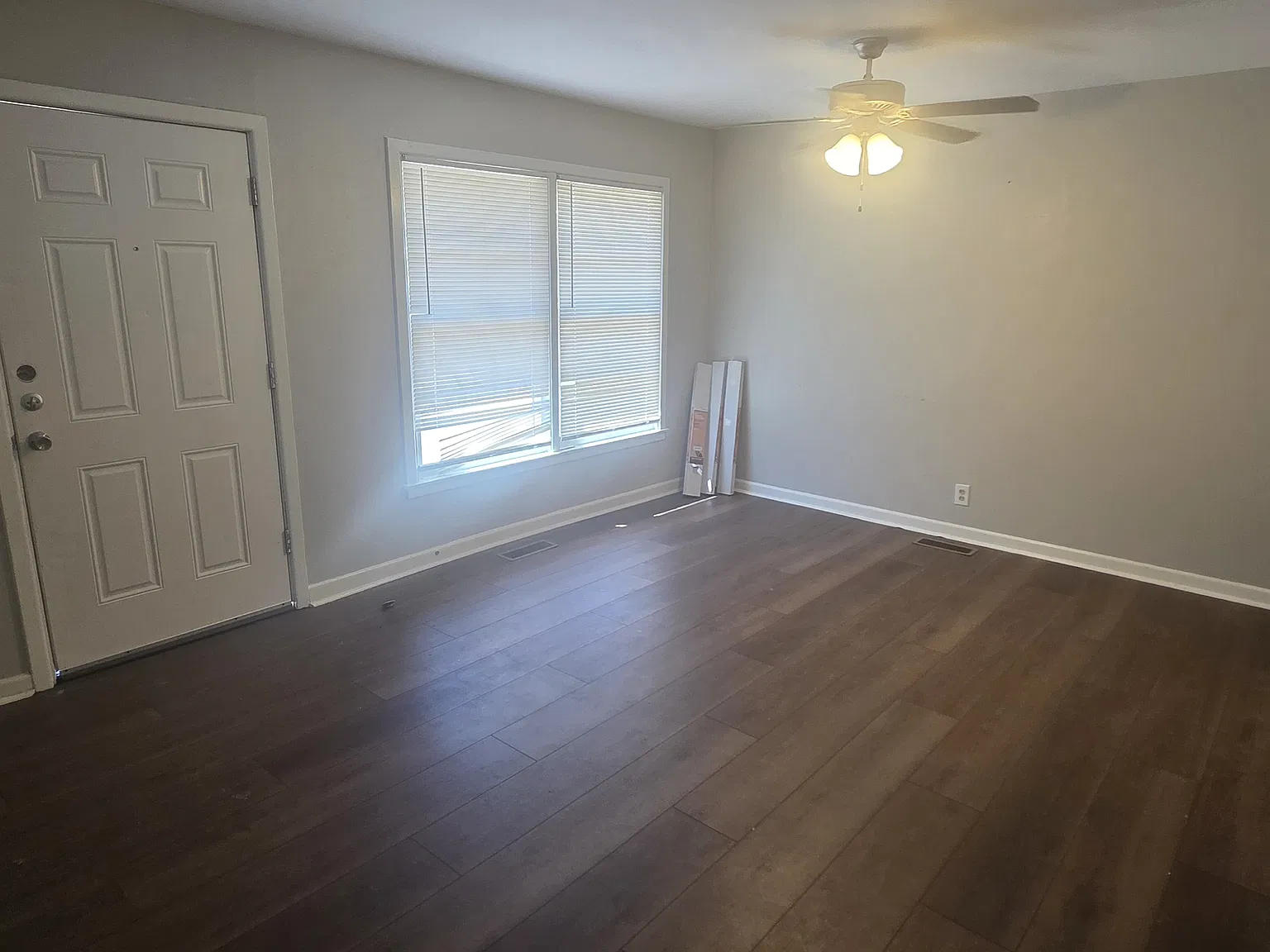 3 bed, 1808 sqft, $1,850 — Photo 2