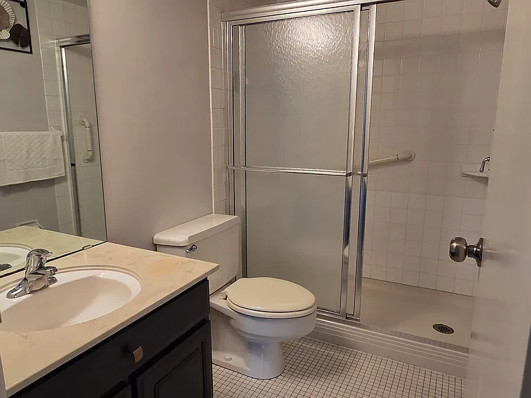 207 5th Ave SW #208 — Photo 44