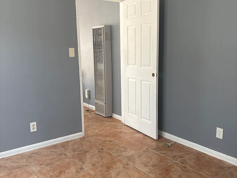 6538 E Olympic Blvd #2 — Photo 7
