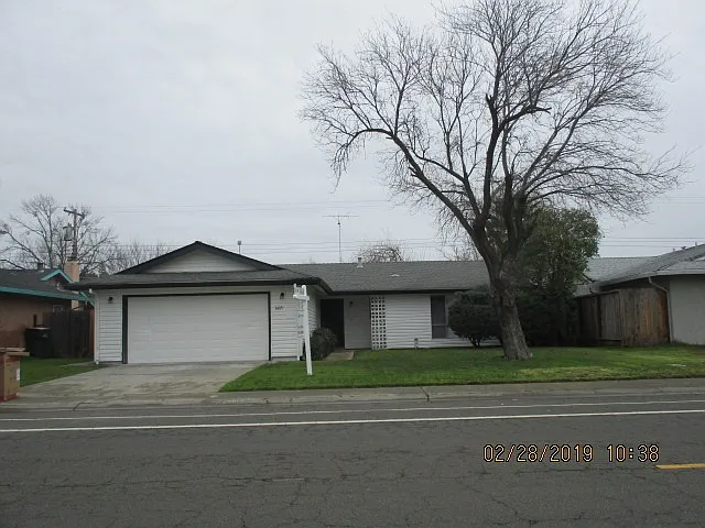 6613 47th St photo 1