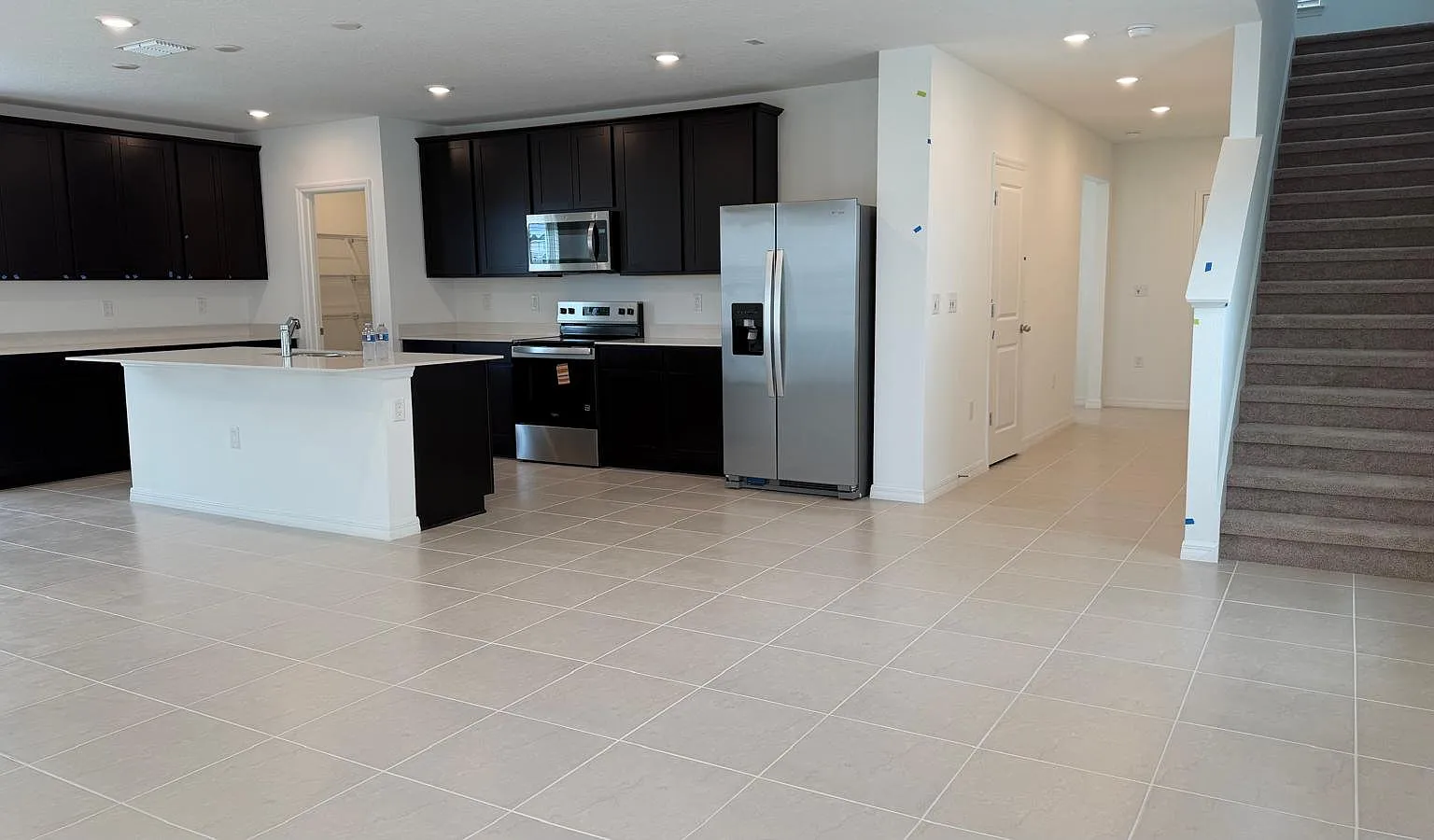 Single Family With Apartment Anexed — Photo 4