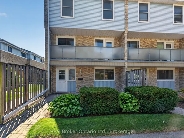 35 Breckenridge Dr #29, Kitchener, ON N2B 3H5