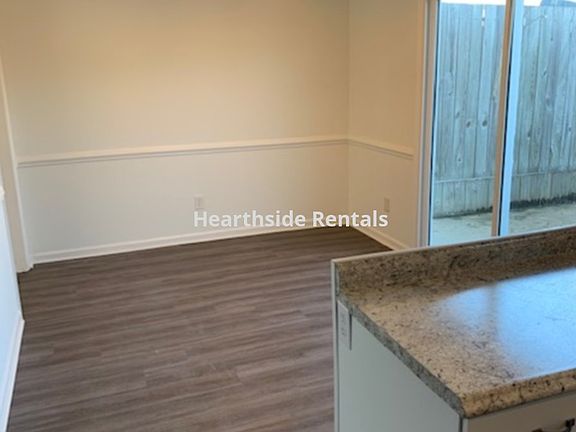 4th image of 3914 Vv5 Sterling Pointe Dr