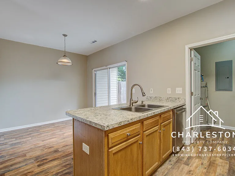 1003 Lexi Ct — Photo 17