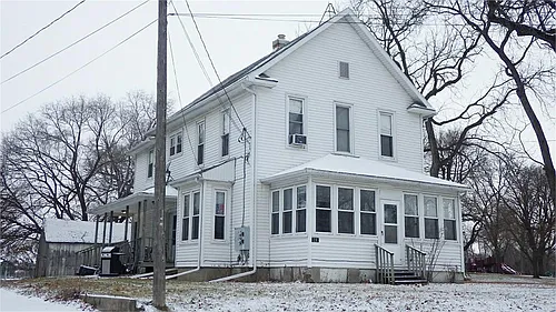 231 Main St Photo 1