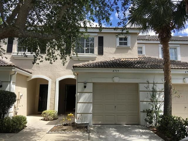 1st image of 4715 Palm Brooke Cir