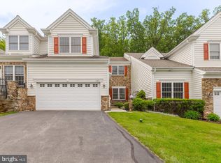 120 Whiteland Hills Cir, Exton, PA 19341