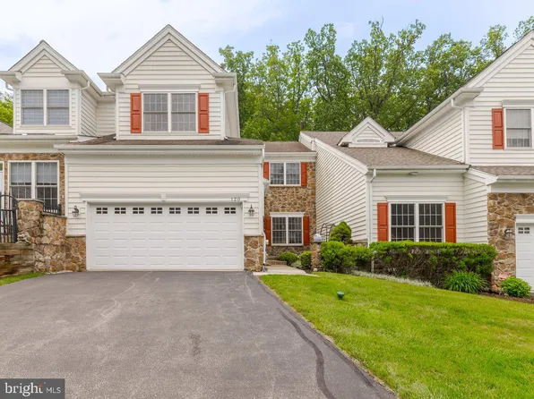 120 Whiteland Hills Cir, Exton, PA 19341