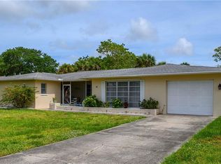 16 Oakland Hills Pl, Rotonda West, FL 33947