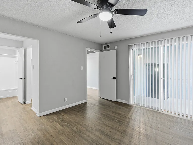 The Pointe at Babcock — Photo 12
