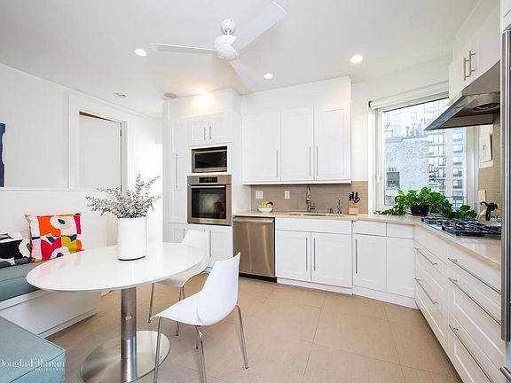 3rd image of 251 W 95th St APT 5N