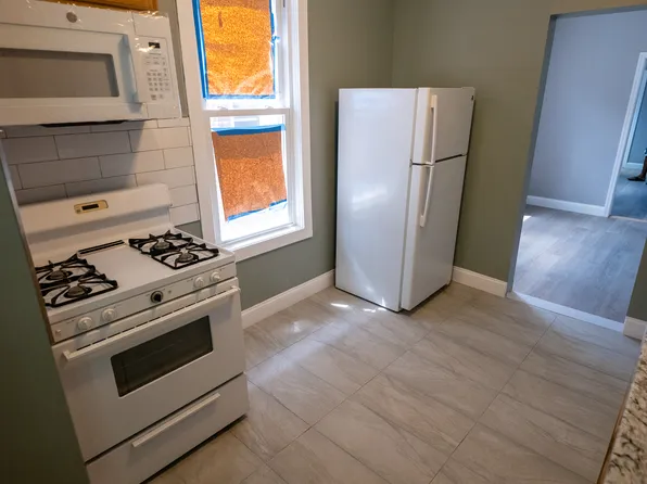 9728 Flatlands Avenue image 37 of 40