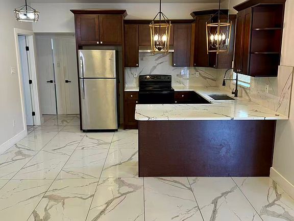3rd image of 4024 Sanford St #1A