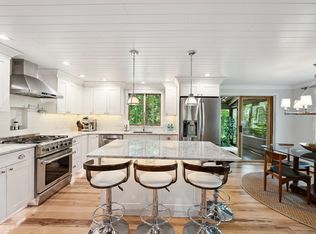 15 Youngs Rd, Gloucester, MA 01930