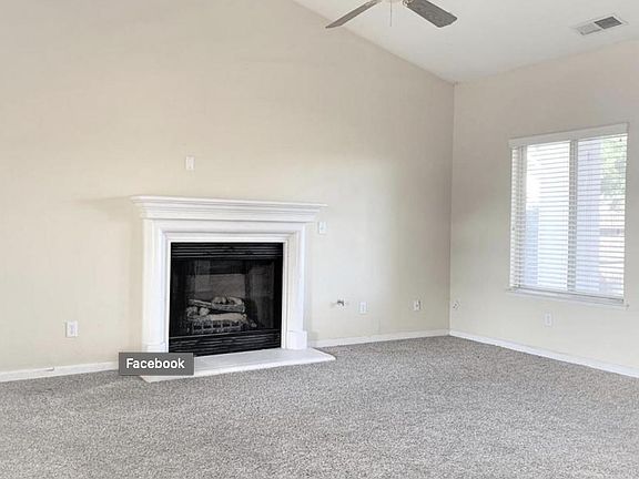 5th image of 2798 E El Paso Ave