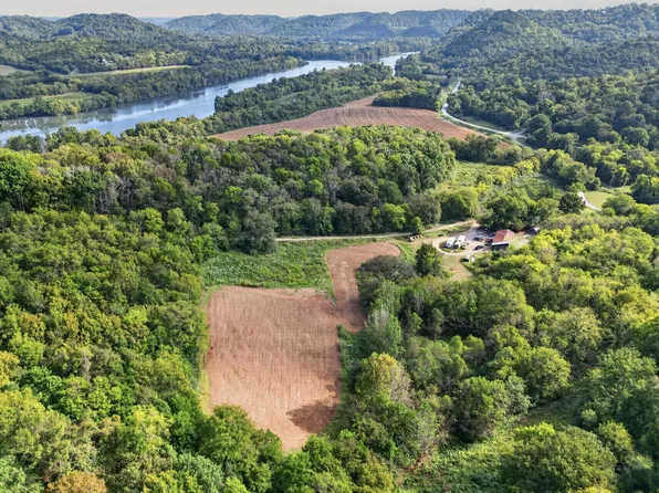 3 Jack Roberts Rd, Gainesboro, TN 38562