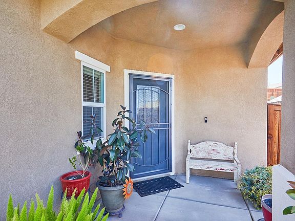 4th image of 16213 Hamilton Ct