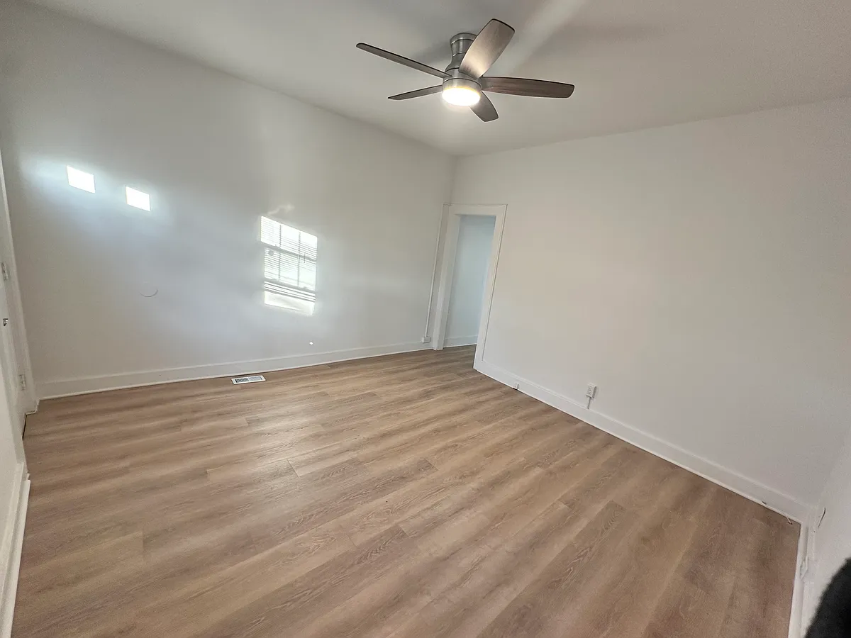 Building Photo - 700 Bay Ridge Ave #1