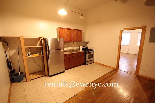 Rented by East Williamsburg Realty Inc | media 6