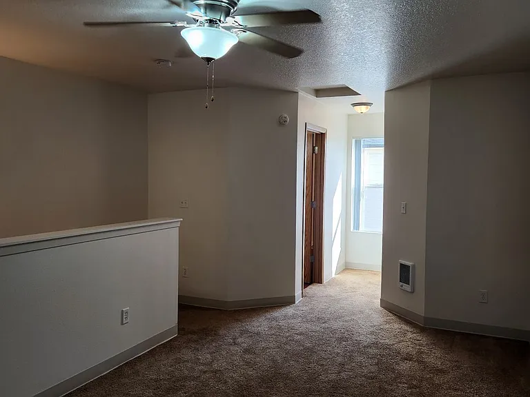 Emerald Pointe — Photo 36