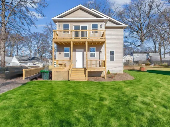 1349 Shore Dr, Edgewater, MD 21037