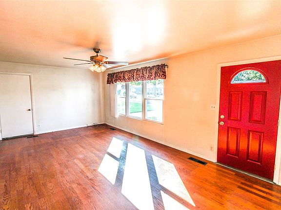 5th image of 1814 S H St