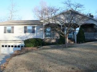 201 Oxford Ln, Harrison, AR 72601