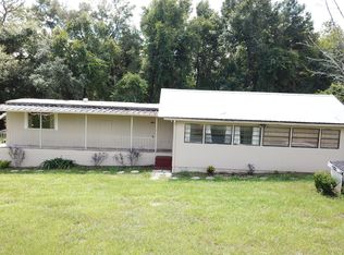 107 Pennsylvania St, Hawthorne, FL 32640
