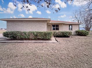 324 Cole Rd, Red Oak, TX 75154