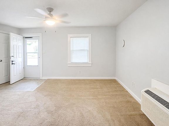 5th image of 632 Breckenridge St