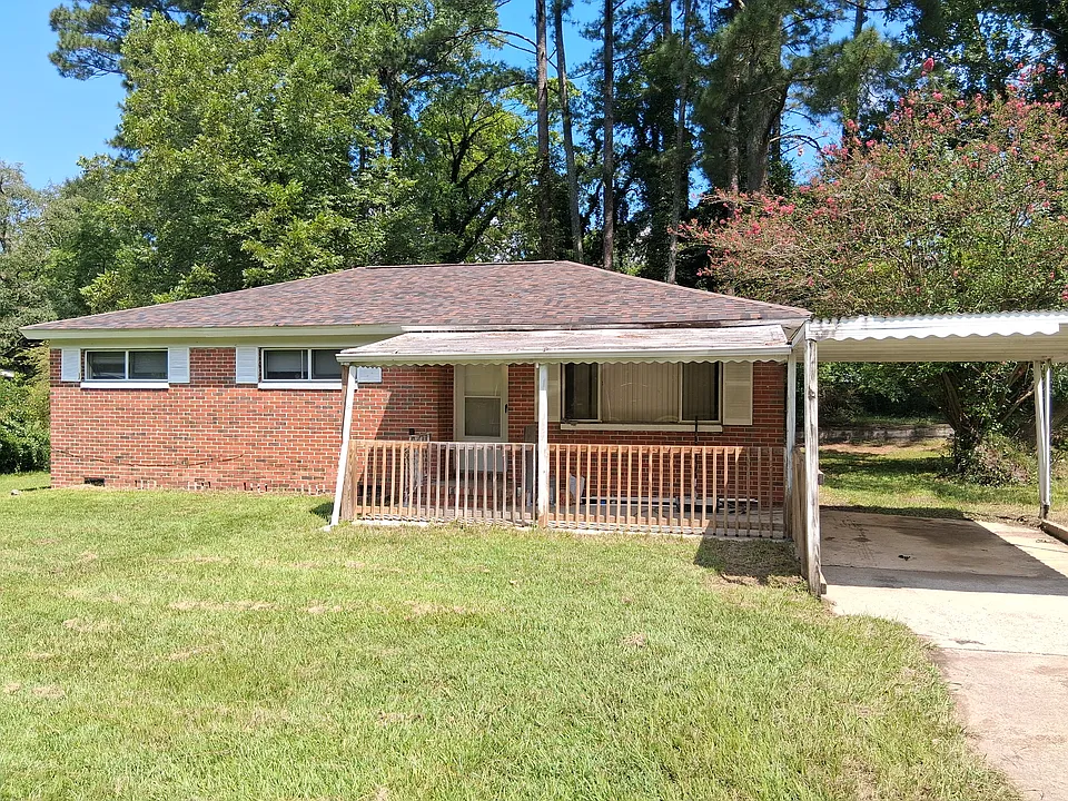 444 Burgundy Rd