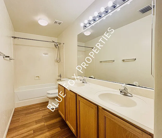 10451 N Calle Verano Seco — Photo 17