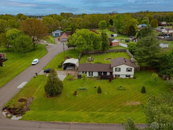 3128 Eric Ln, Hamilton, OH 45011