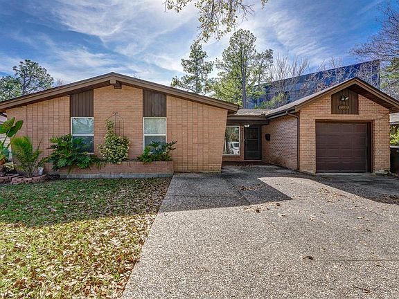 2nd image of 2111 Ansbury Dr